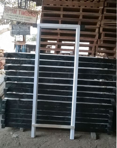 दरवाजे का फ्रेम