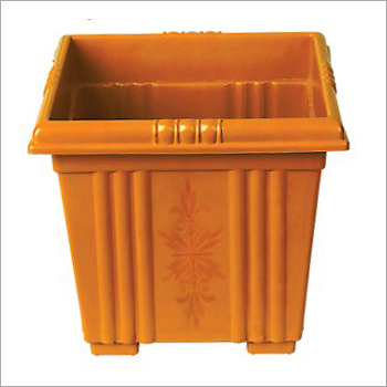 ब्राउन प्लास्टिक गार्डन पॉट