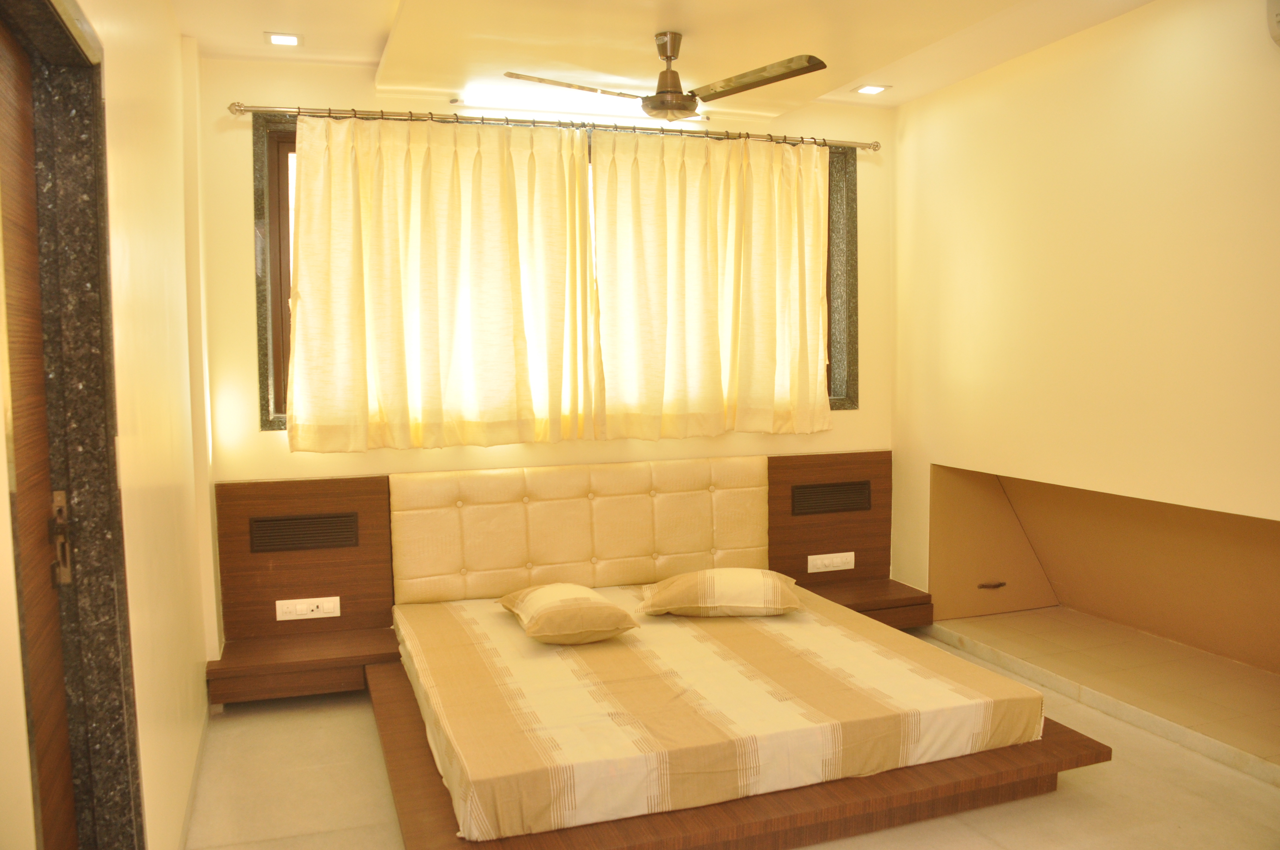Flat Interior Decoration Services