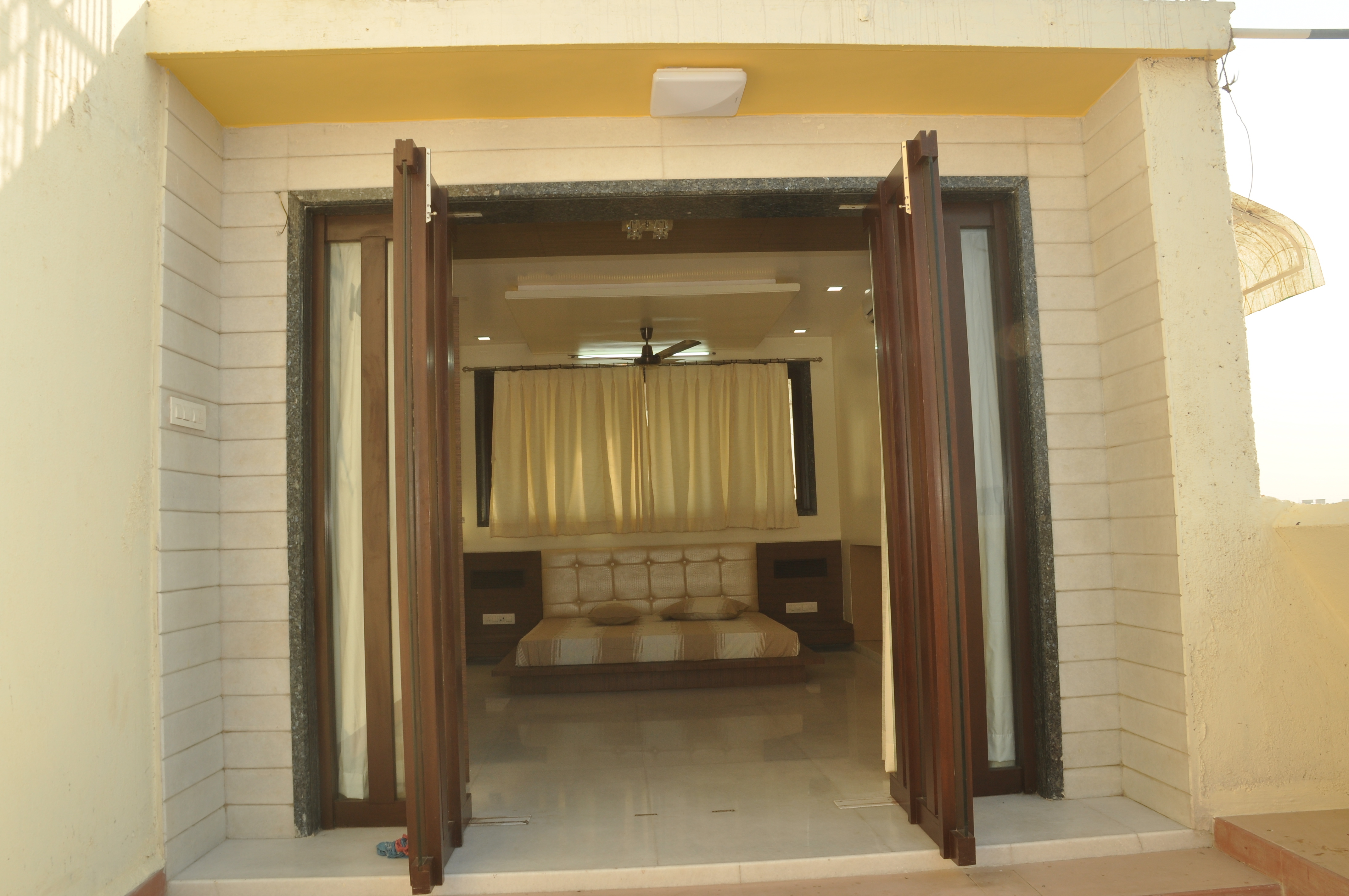 Flat Interior Decoration Services