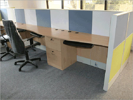 मॉड्यूलर लीनियर वर्कस्टेशन्स