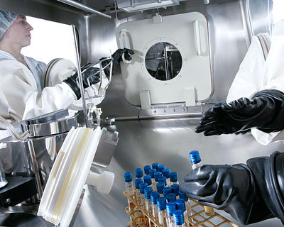 स्टेरिलिटी परीक्षण के लिए कठोर वॉल आइसोलेटर