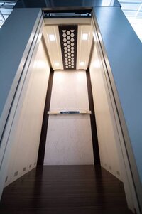 हाइड्रोलिक घरेलू लिफ्ट कार आयाम: 1M X 1M से 1.5M X 3M