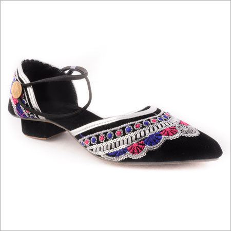 महिलाओं की चप्पल