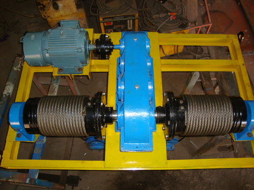 Double Drum Type Winch