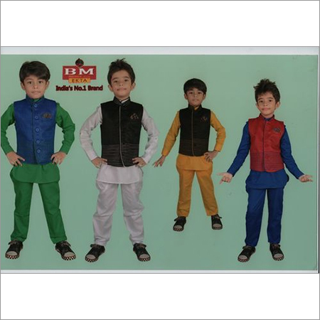 वॉशेबल फैंसी कुर्ता सेट