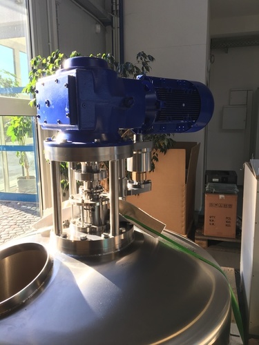 Semi-Automatic Swivel Device