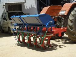 भुने हुए मूंगफली के बीज डालने की मशीन