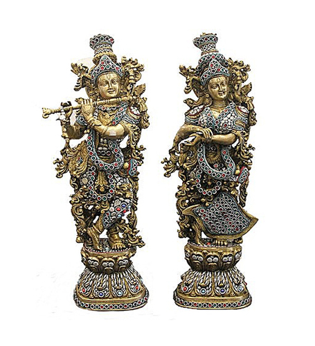 सफेद फिनिश और नकली पत्थरों के साथ राधा कृष्ण जोड़ी