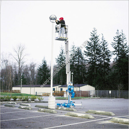 Genie Super Series Aerial Work Platform - 40 ft Height, 500 lbs Capacity | Lightweight, AC/DC Power Options, Versatile for Rental and Maintenance