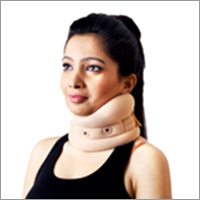 आंख के छिद्र के साथ नरम गर्दन का कॉलर