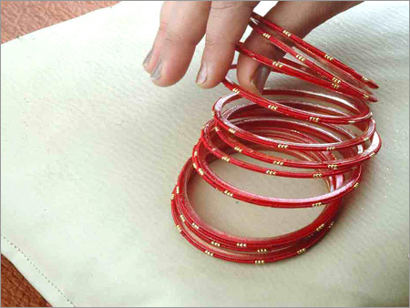 धातु की चूड़ियाँ