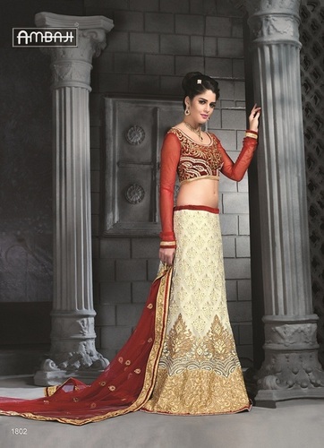 फैशनेबल लहंगा चोली