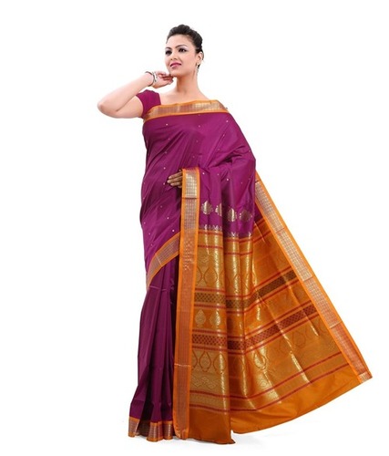 Ishin Prints पॉली सिल्क बम्कई गुलाबी साड़ी