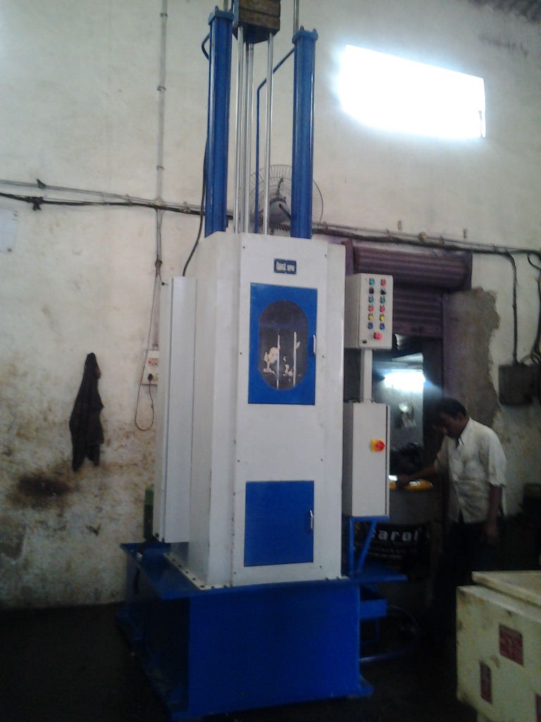 Broaching Machine - Iron Casting, Stroke Of 750-1200mm, Pulling Force 3500-15000kg | Built-in Coolant, Hydraulic Power Pack, Robust Vibration Minimization
