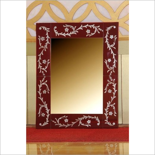वॉल ड्रेसिंग मिरर