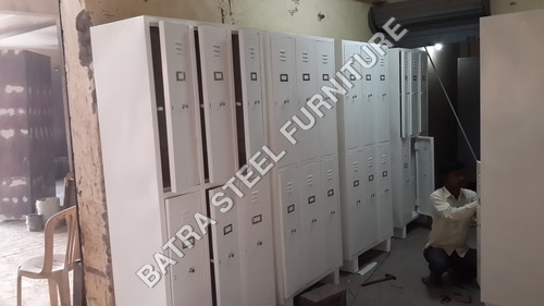 लॉकर पिज़न होल अल्मिराह