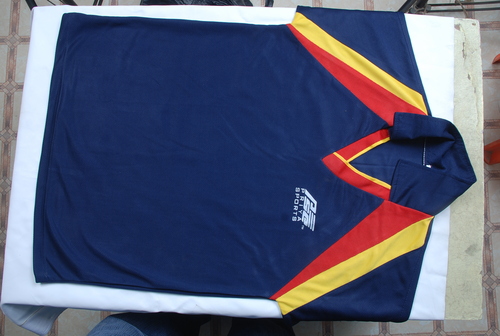 फुटबॉल टी शर्ट