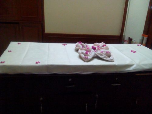 इंदौर में शरीर की मालिश