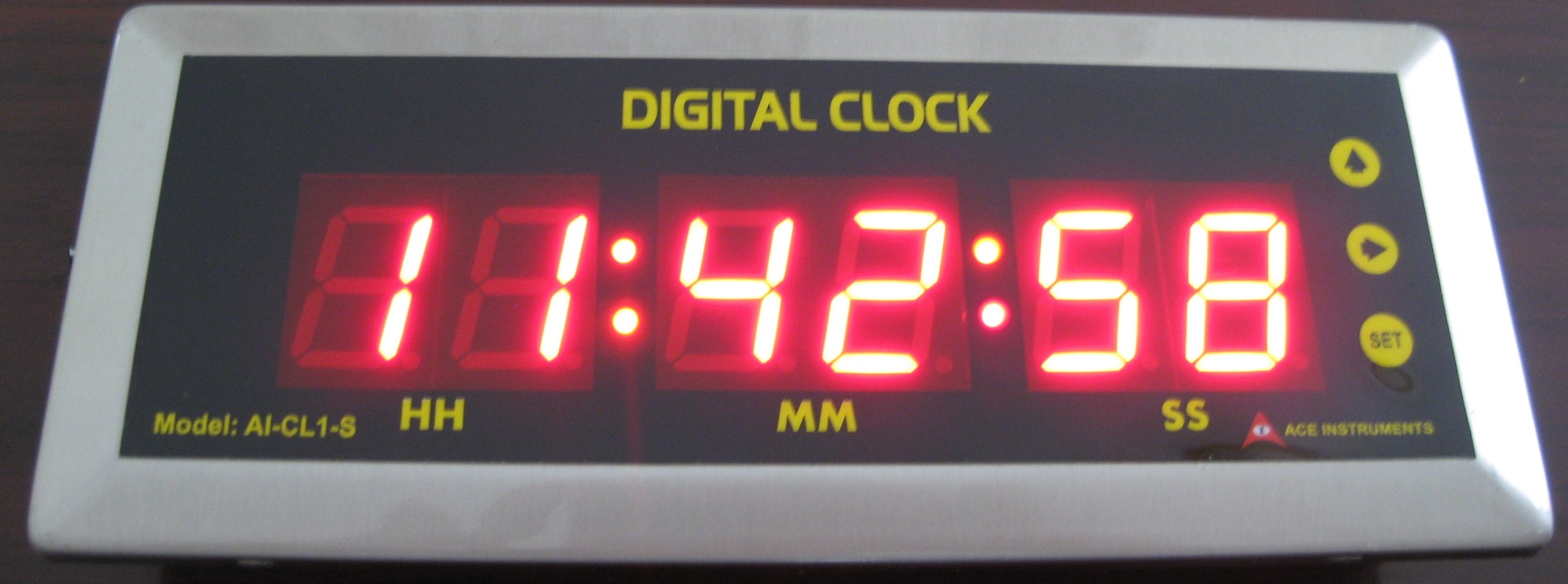 Digital Gps Clocks - Metal & Plastic, 10x5x2 Cm | Led Display, Accurate Time, Easy Install, Durable Build, Gps Syncing, Internal Antenna