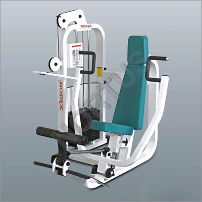 बैठे हुए चेस्ट प्रेस