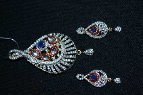 डिजाइनर आर्टिफिशियल ज्वेलरी