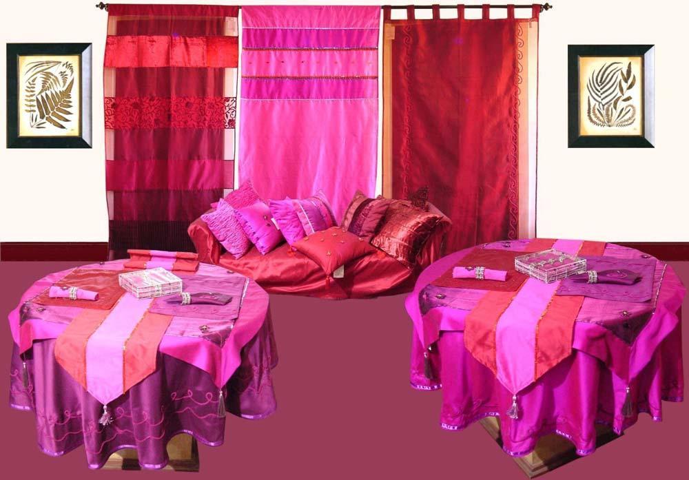 Curtain, Cushion cover, Tablecloth, Runner, Placemat, Napkin का समन्वयित श्रृंखला