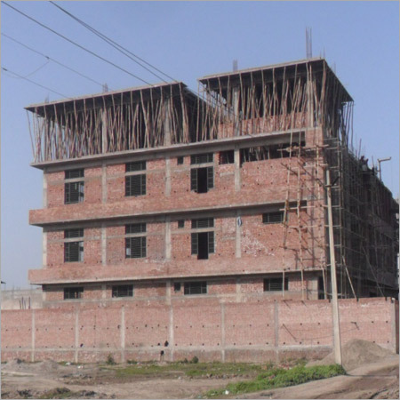 व्यावसायिक भवन ठेकेदार