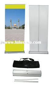 रोल अप बैनर स्टैंड