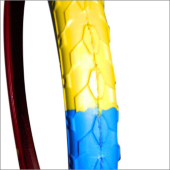Tubeless cycle Tyres