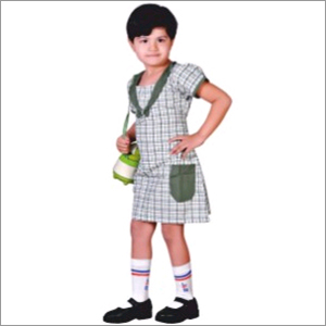 डिज़ाइनर स्कूल गर्ल्स यूनिफ़ॉर्म