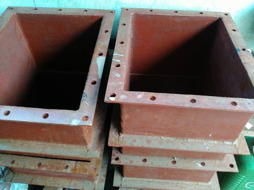 कस्टमाइज़्ड मेनहोल