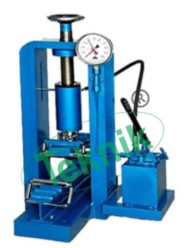 Beam Testing Machine Motorised - Max Rigidity Design, 0-100 kN Load Gauge, Double Action Hydraulic Pump, Self-Aligning Roller Assembly, Spacer for Beam Sizes