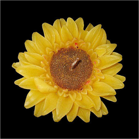 सूरजमुखी मोमबत्ती