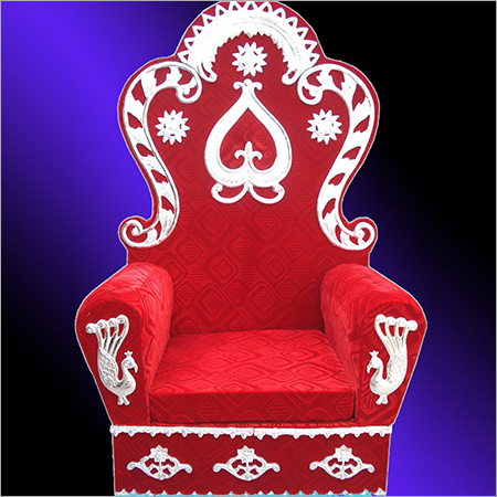 शादी का सिल्वर चेयर