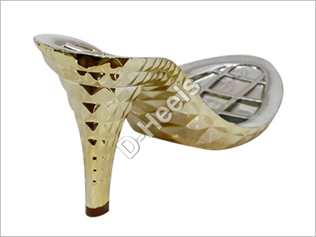 महिलाओं का सैंडल पेंसिल हील