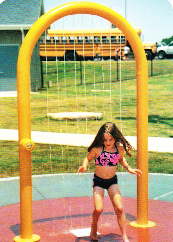 मेटल फन आर्क कर्टेन