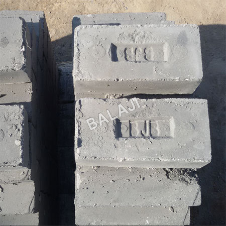 टिकाऊ फ्लाई ऐश ईंटें