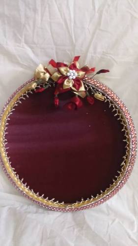 गोल थाली