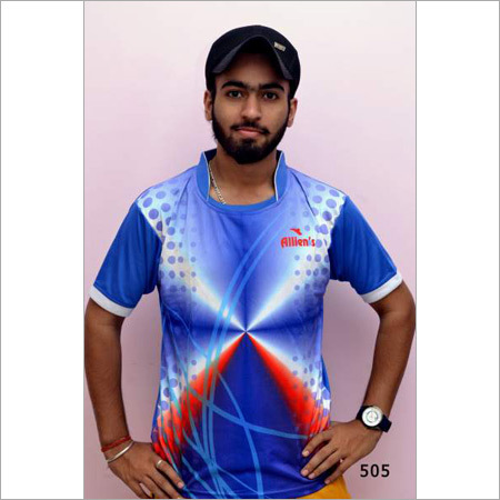 रंगीन खेल टी शर्ट