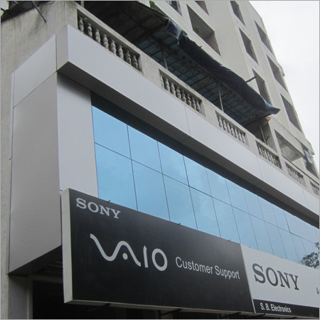 संरचनात्मक ग्लेज़िंग सेवाएं