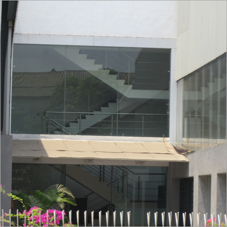 फिक्स्ड ग्लास विंडोज