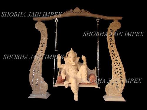 झूले के साथ गणेश जी