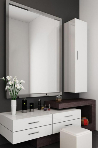 लकड़ी के ड्रेसिंग टेबल