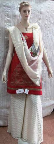 फ्लेज़ो के साथ ड्रेस सामग्री