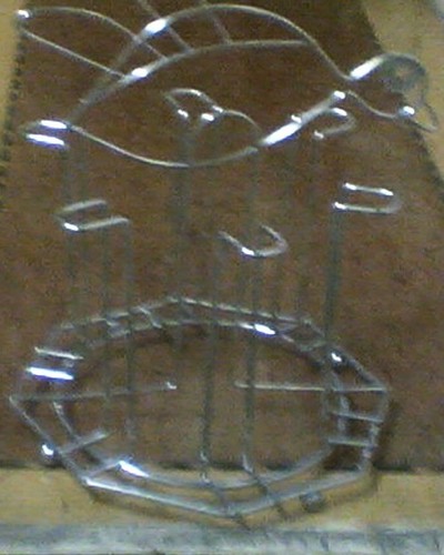 ग्लास स्टैंड बर्ड