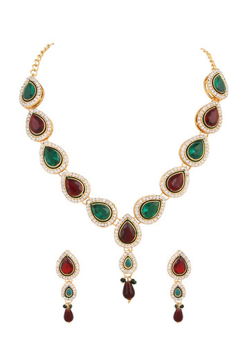 रेड ग्रीन कुंदन नैकलेस इयररिंग्स सेट 347