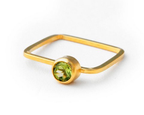 Round Peridot Gemstone Ring