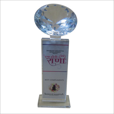 एक्रिलिक डिज़ाइनर ट्रॉफी