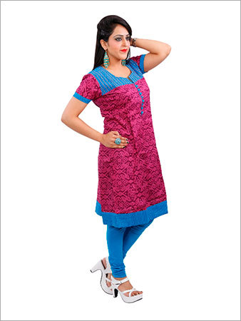 कशीदाकारी शिफॉन कुर्ती